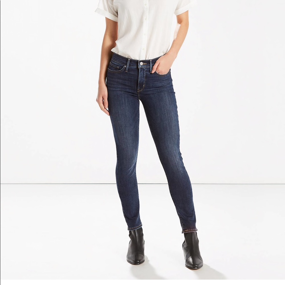 Levi’s Shaping Skinny Jeans